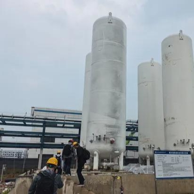100-20000L ASME Çelik Kriyojenik Atmosfer Basıncı LNG / CNG / LPG Gaz Silindir / Depolama Tankı