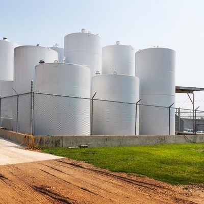 Vertikal Endüstriyel Ham Petrol / Dizel Yakıt / Ağır Yakıt Yağı Depolama Tankı 300 M3-10000 M3